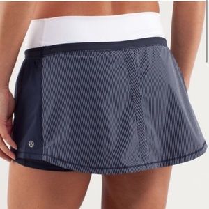 Lululemon Run Pace Skirt Sz 2 Wagon Stripe Inkwell